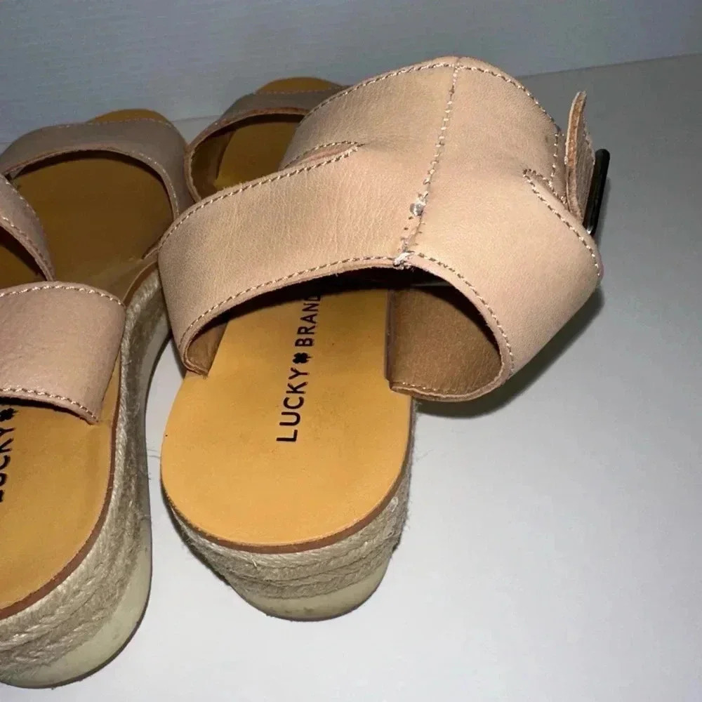 Women's Lucky Brand Sandals, Beige, Size 8.5 - Picture 8 of 11